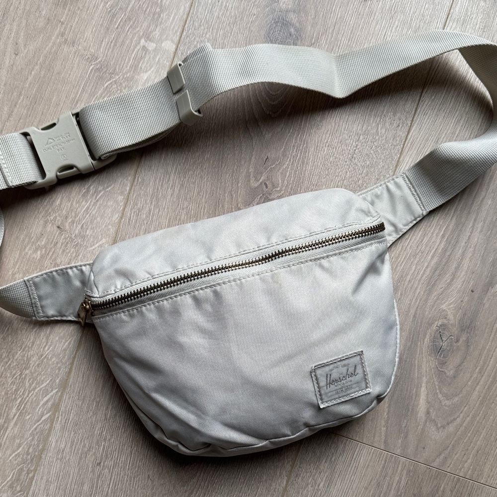 Herschel 2L Hip Pack Crossbody Bag
